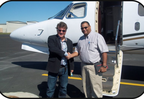 A closing beside a light jet