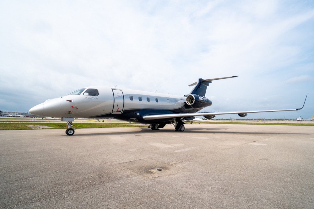 2016 Embraer Legacy 450