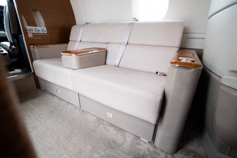 2016 Embraer Legacy 450